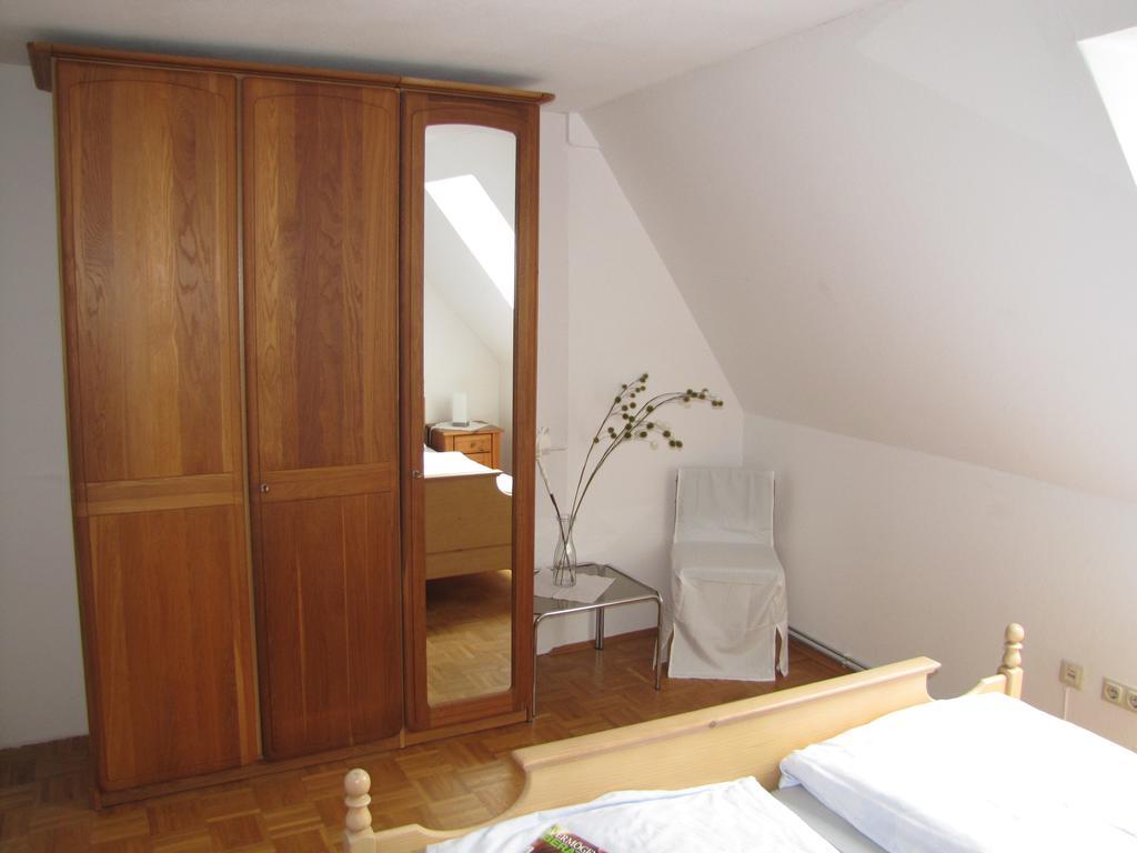 Hof Guttels Waldgasthof Ferienpension Rotenburg an der Fulda Pokoj fotografie